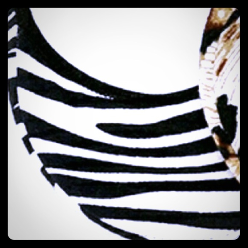 Zebra Pattern Peep Socks - Picture 2 of 3